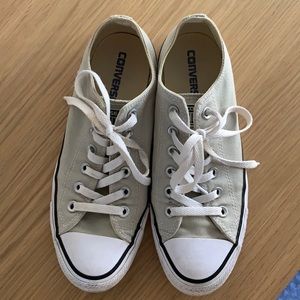 Converse Chuck Taylor Low Sneakers